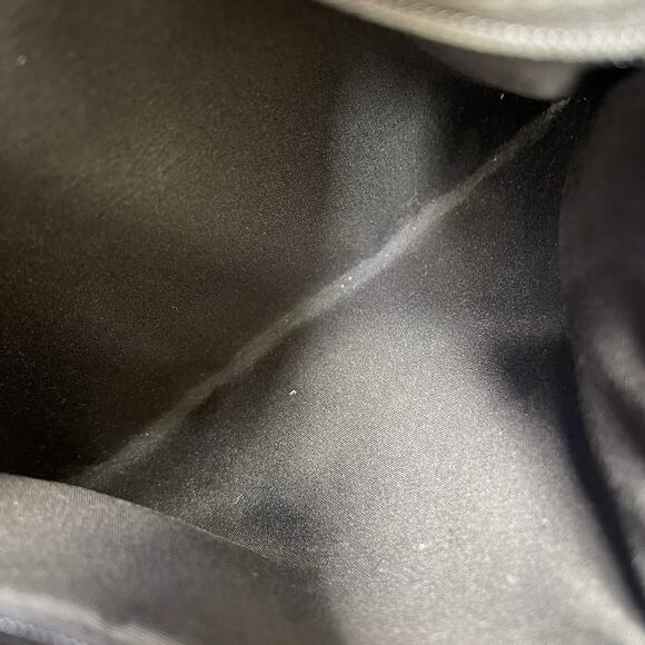 Gucci Red Monogram And Black Leather Shoulder Bag - Picture 14 of 14